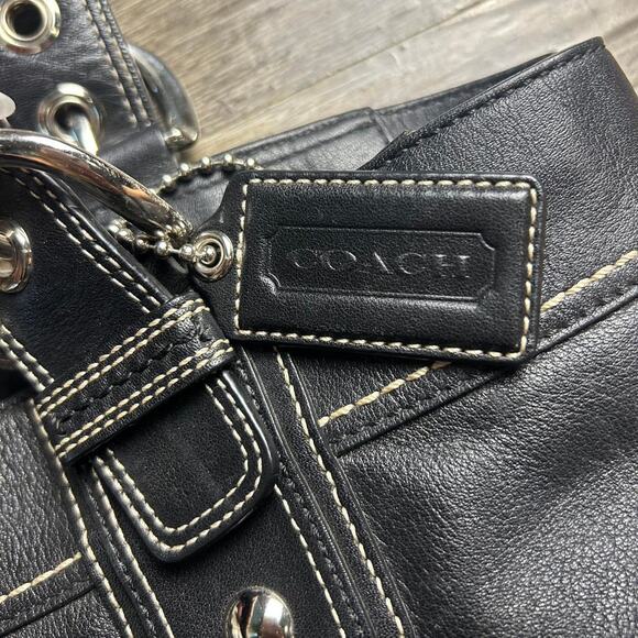 Black coach pleated leather - Picture 2 of 8